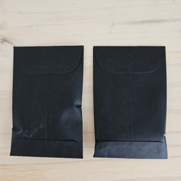 Henry Rose Dark Is Night Eau de Parfum 1.5mL Sample Size Vials Set of 2 EDP - Picture 2 of 3